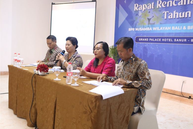 Rapat Pembahasan Rencana Bisnis Bank 2025